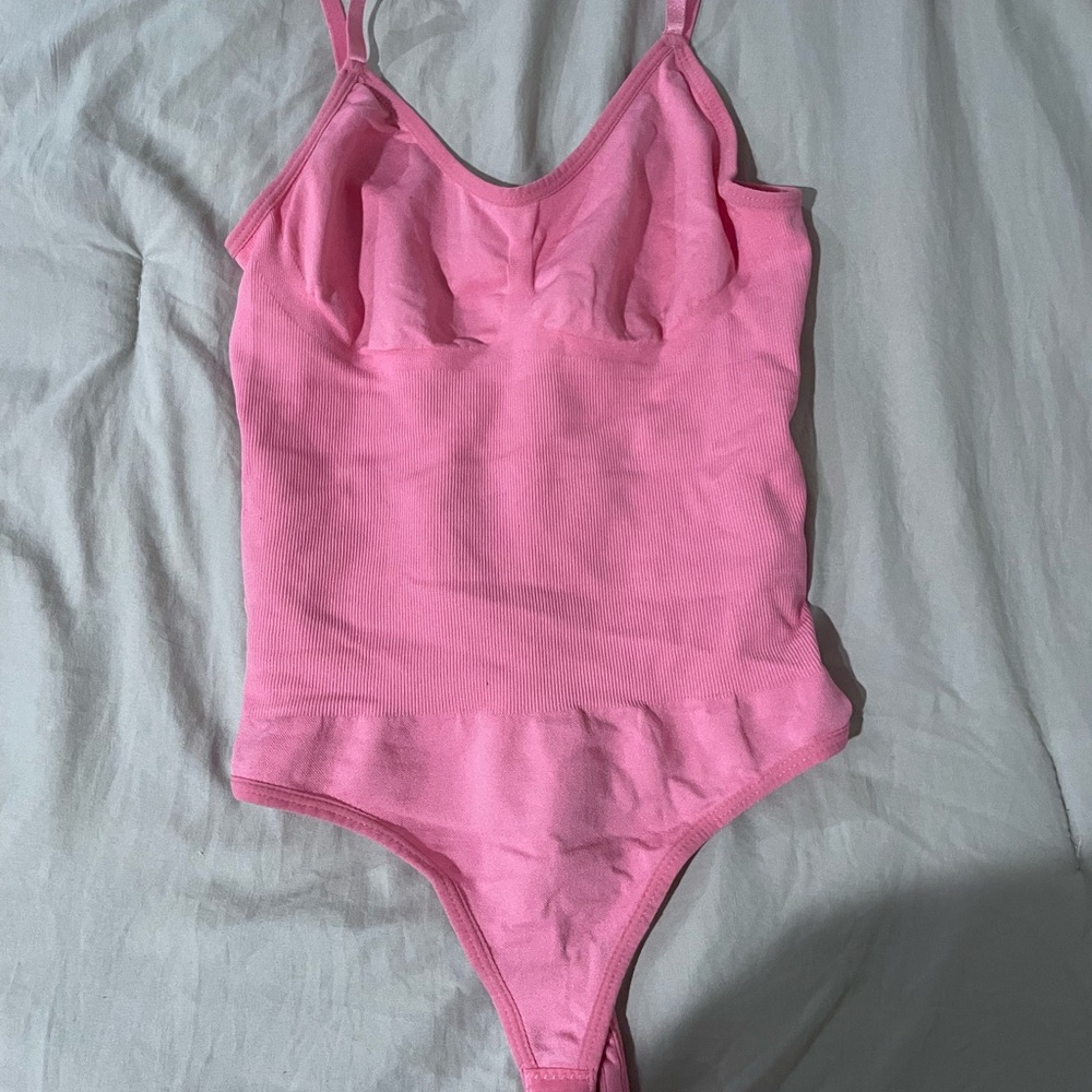 Pink top - Picture 2 of 2